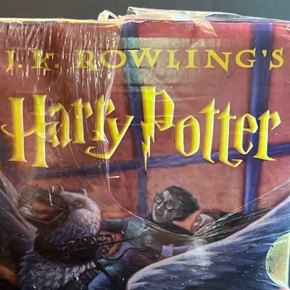 JK Rowling The Harry Potter Collection box set/1st 4 years-New/minor damage - Picture 8 of 12